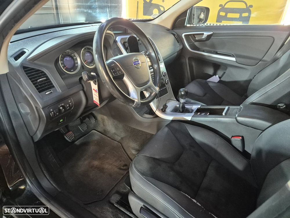 Volvo XC 60 2.0 D3 Drive Momentum - 12
