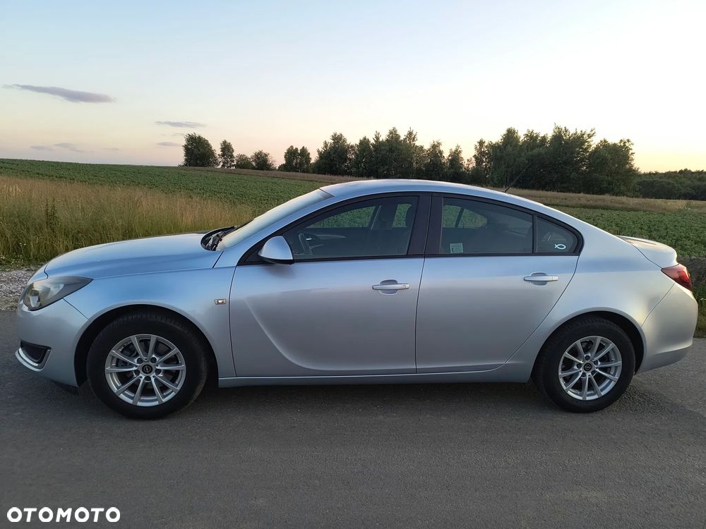 Opel Insignia 1.8 - 13