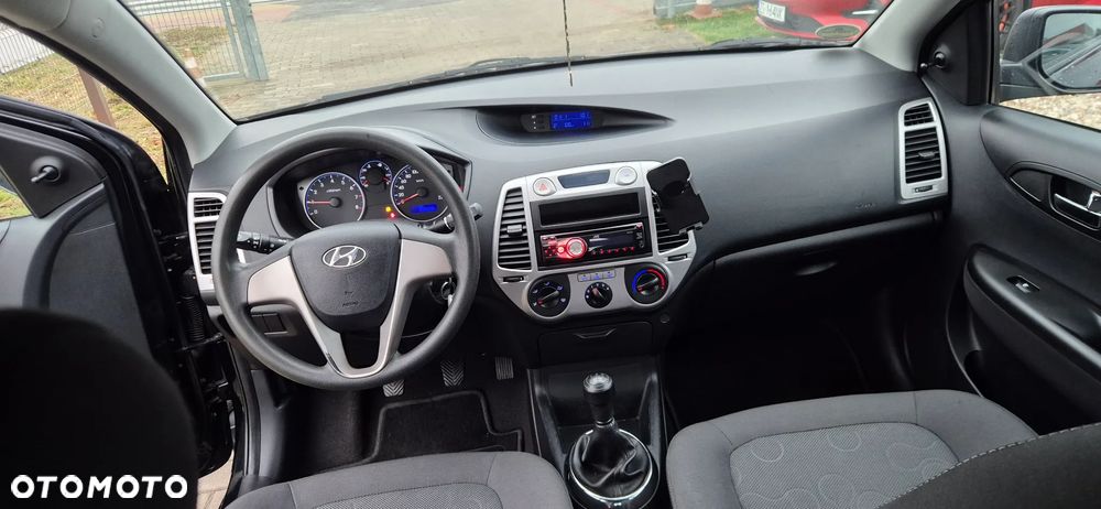 Hyundai i20 - 15