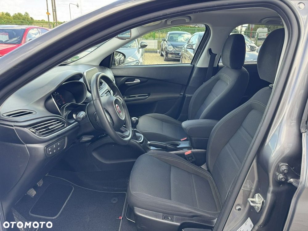 Fiat Tipo 1.4 T-Jet 16v Lounge - 24