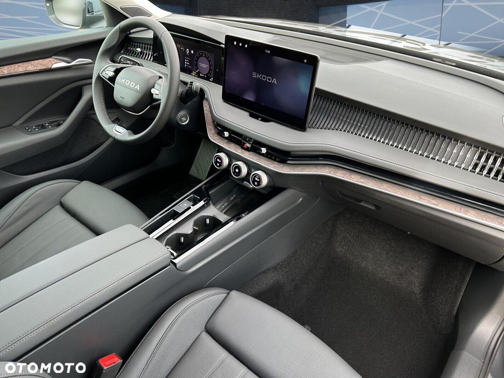 Skoda Superb 2.0 TDI SCR 4x4 L&K DSG - 14