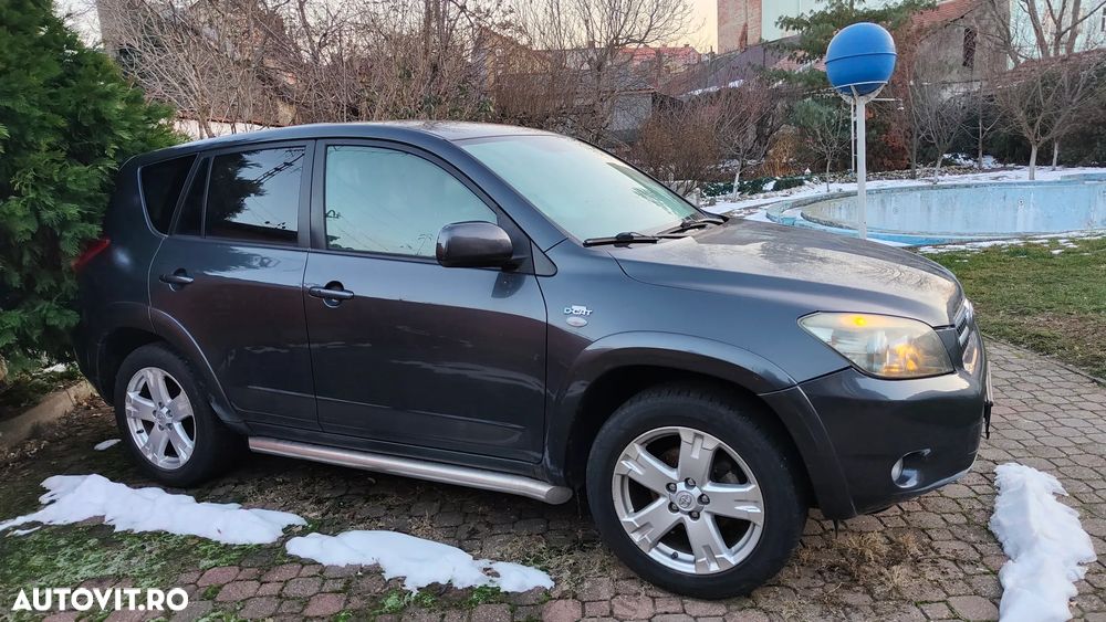 Toyota RAV4 2.2 D-CAT 4x4 Executive - 3