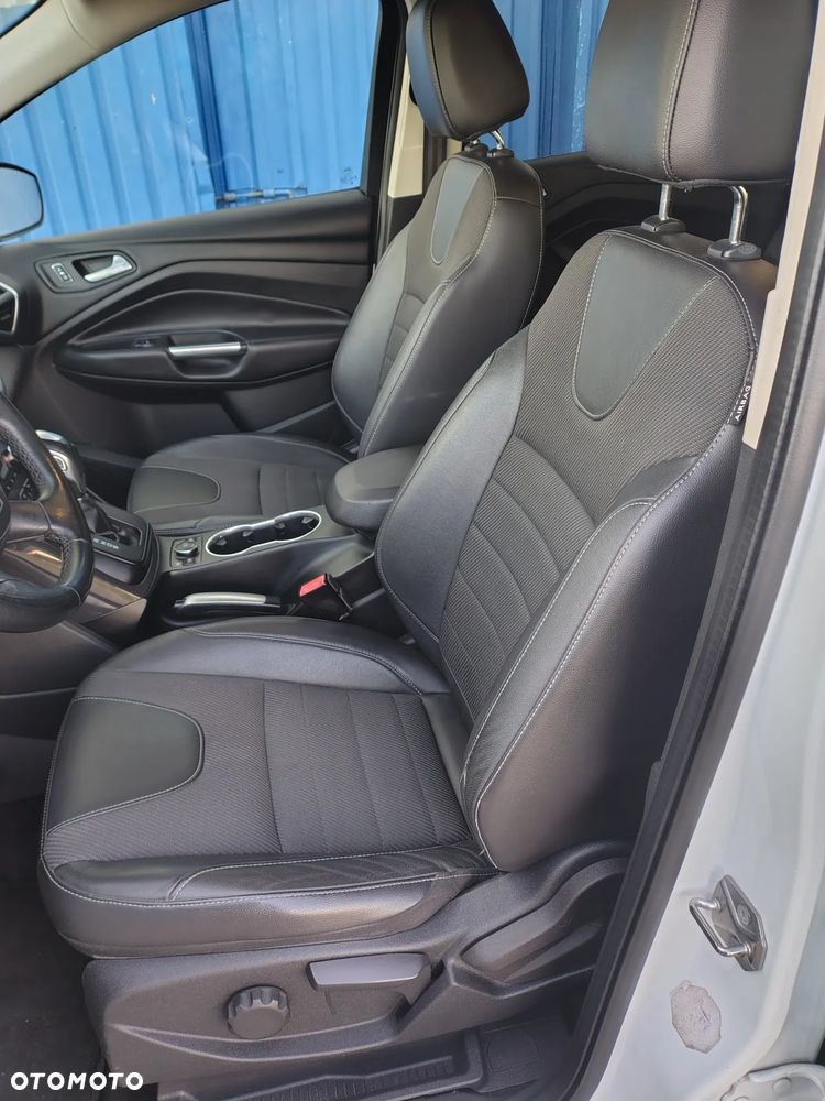Ford Kuga 2.0 TDCi 4WD Titanium - 5