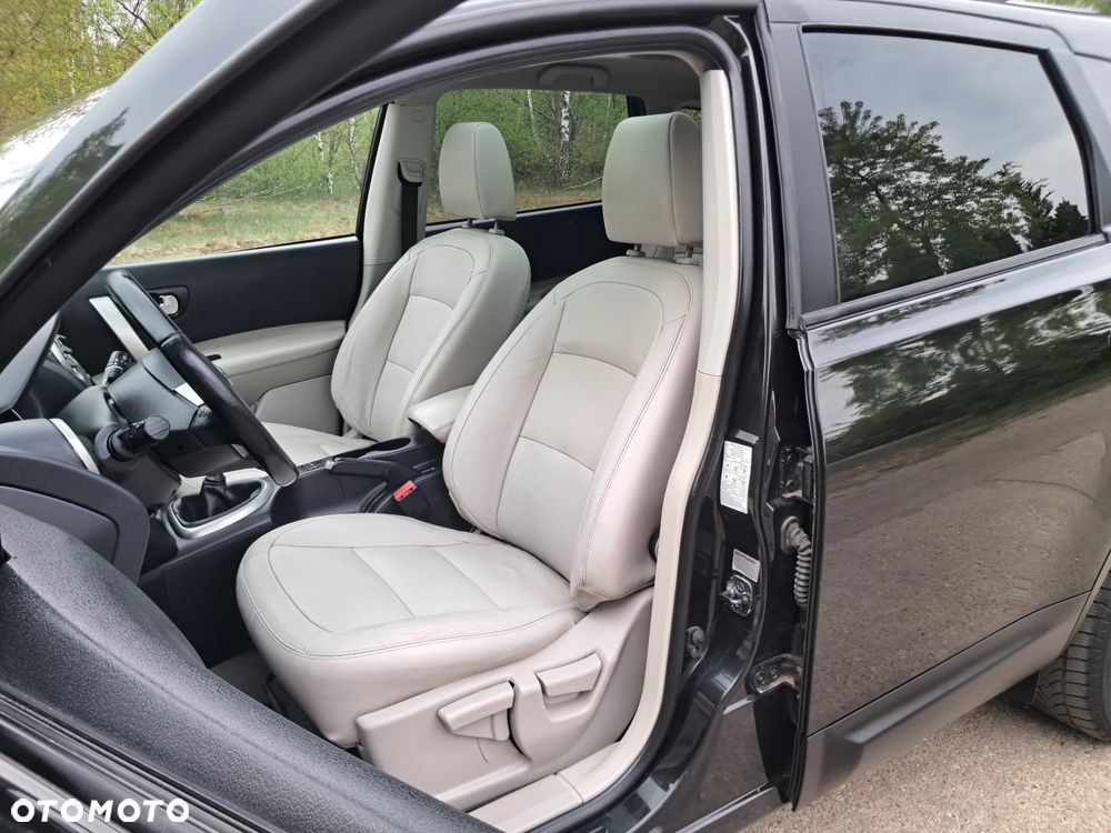 Nissan Qashqai+2 2.0 4x4 Tekna Premium - 15