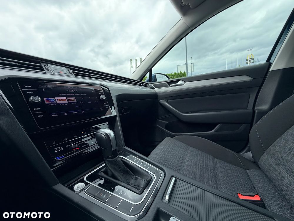 Volkswagen Passat 2.0 TDI EVO Business DSG - 31