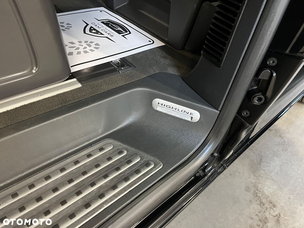 Volkswagen Multivan - 23