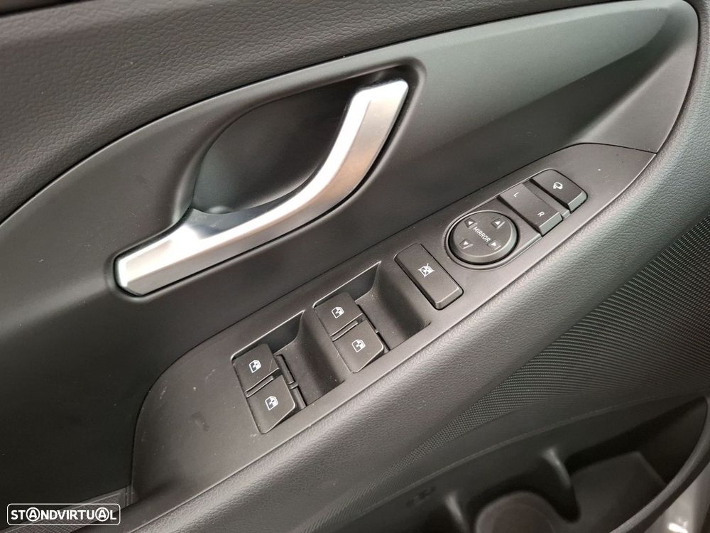 Hyundai i30 1.0 T-GDI Style Plus - 28