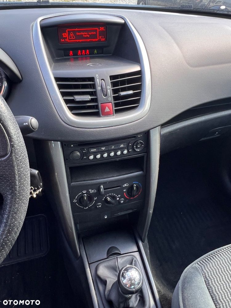 Peugeot 207 - 6