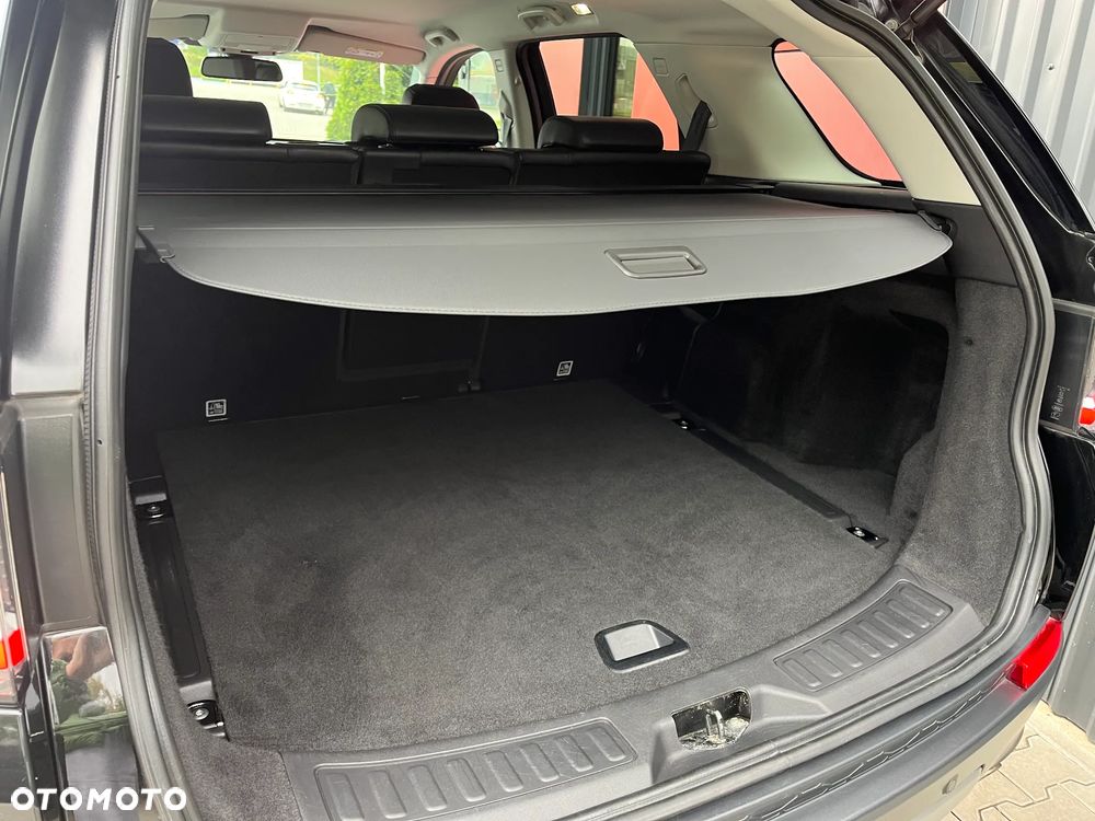 Land Rover Discovery Sport TD4 HSE Luxury - 11