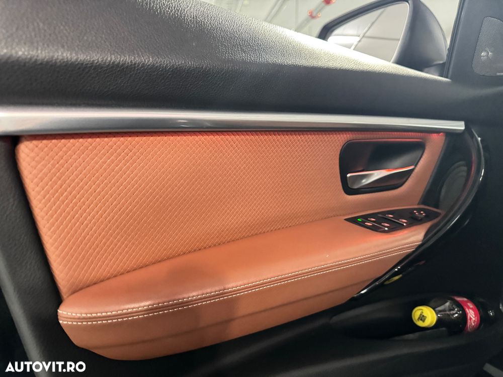 BMW Seria 3 320i Aut. Luxury Line - 17