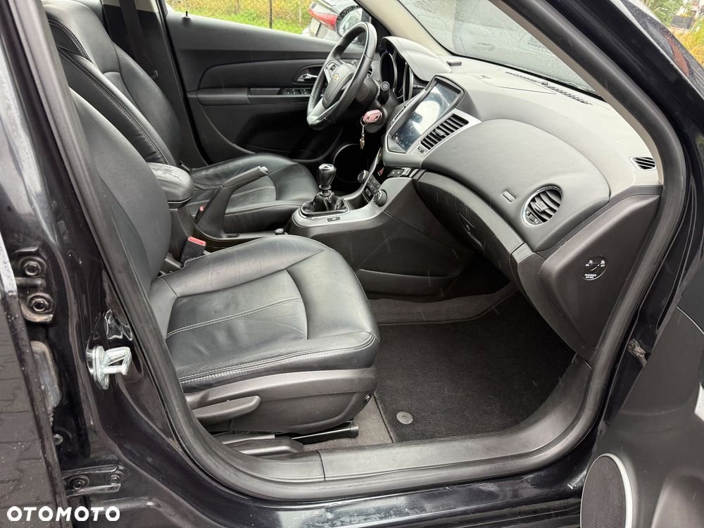 Chevrolet Cruze 1.8 LS+ - 19