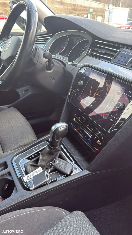 Volkswagen Passat - 9