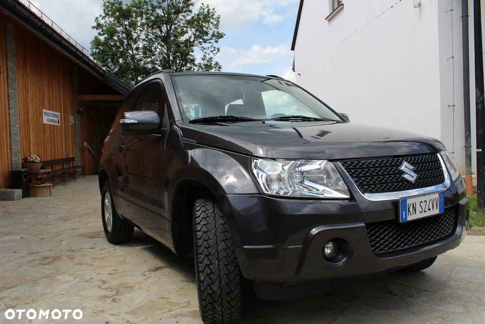 Suzuki Grand Vitara 1.6 De luxe - 25