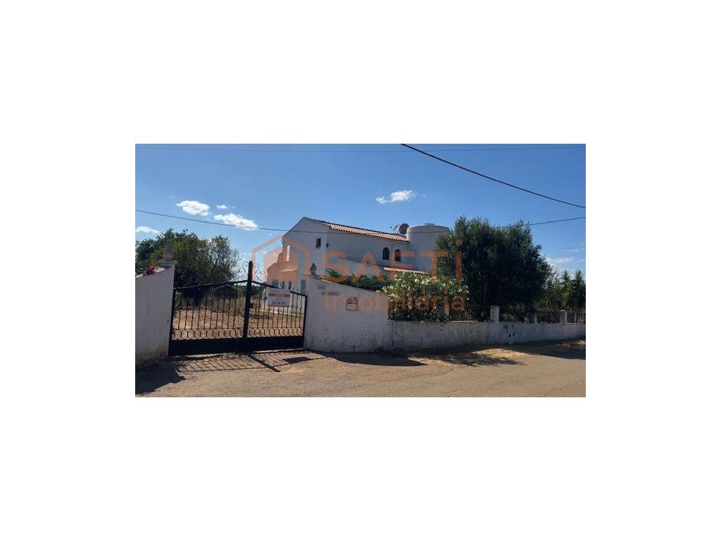 Charmosa casa com grande terreno em Paderne, Algarve - Grande imagem: 3/14