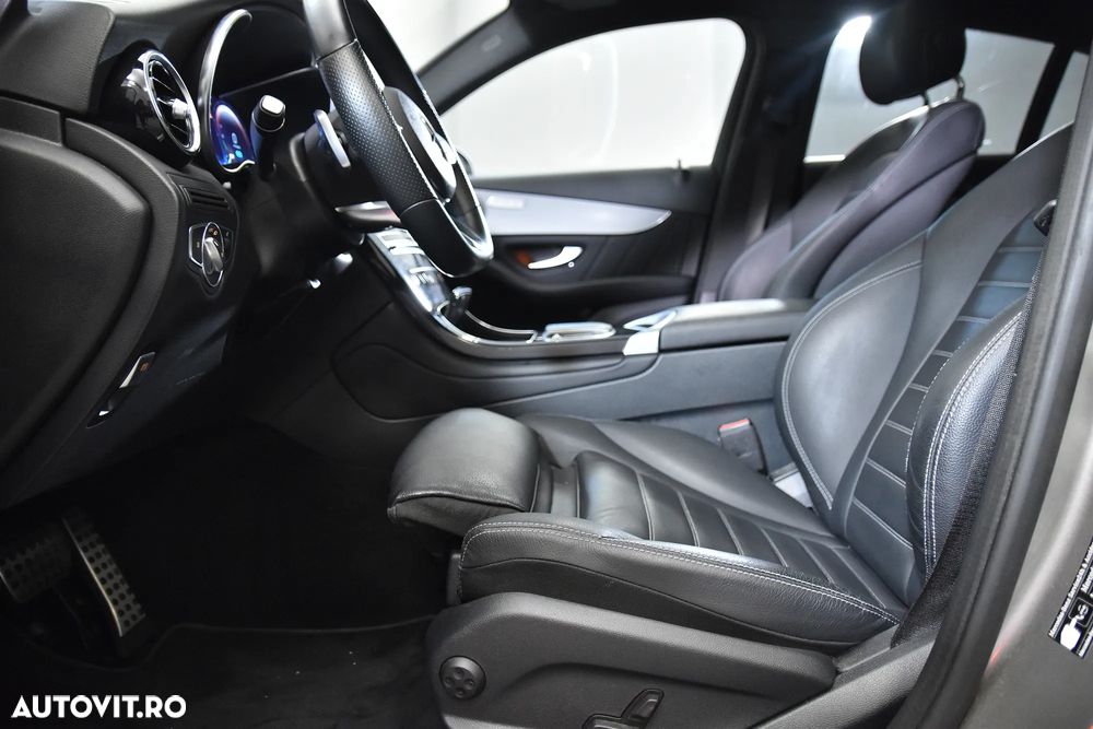 Mercedes-Benz GLC Coupe 300 e 4MATIC - 25