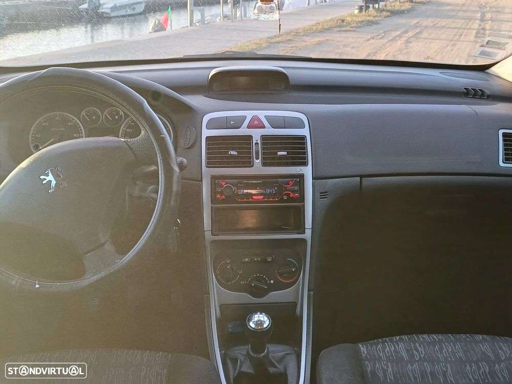 Peugeot 307 2.0 HDi XS - 11