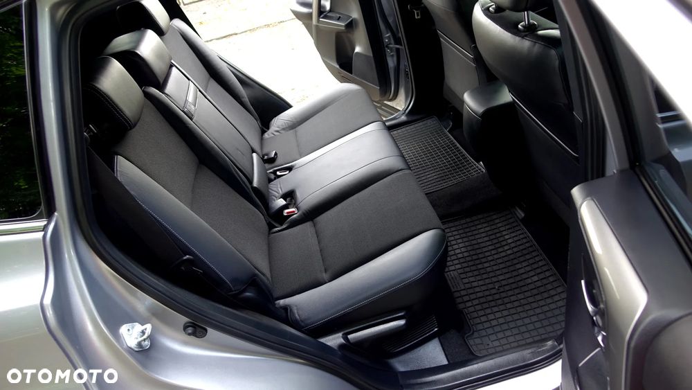 Toyota RAV4 - 12