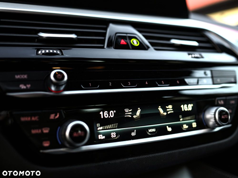 BMW Seria 5 520d M Sport Edition - 21
