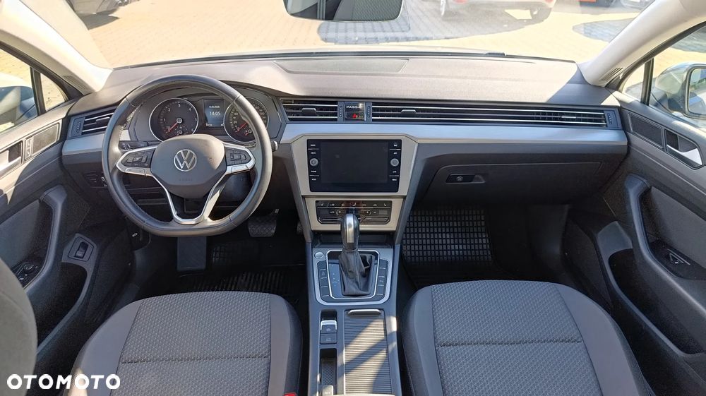 Volkswagen Passat 2.0 TDI SCR Style DSG - 16