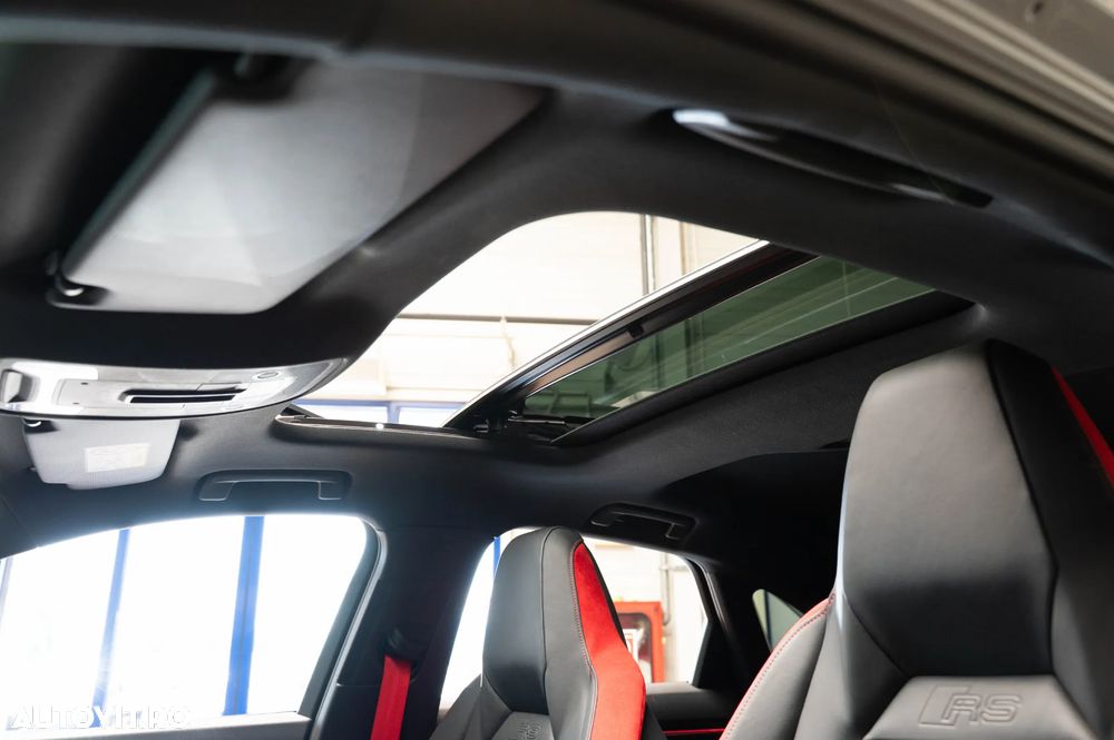 Audi RS Q3 2.5 TFSI quattro S tronic - 7