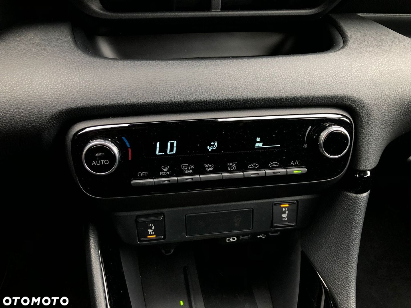 Toyota Yaris - 21