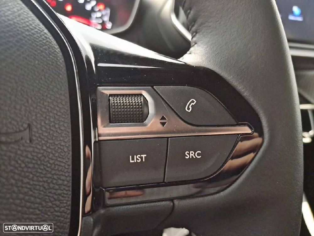 Peugeot 2008 1.2 PureTech Style - 17