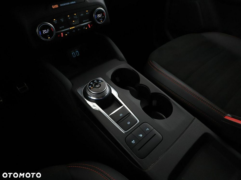 Ford Kuga 2.5 Duratec FHEV ST-LINE X - 33