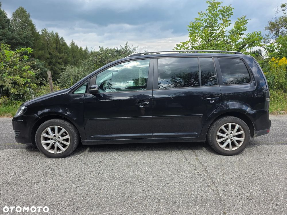Volkswagen Touran - 5