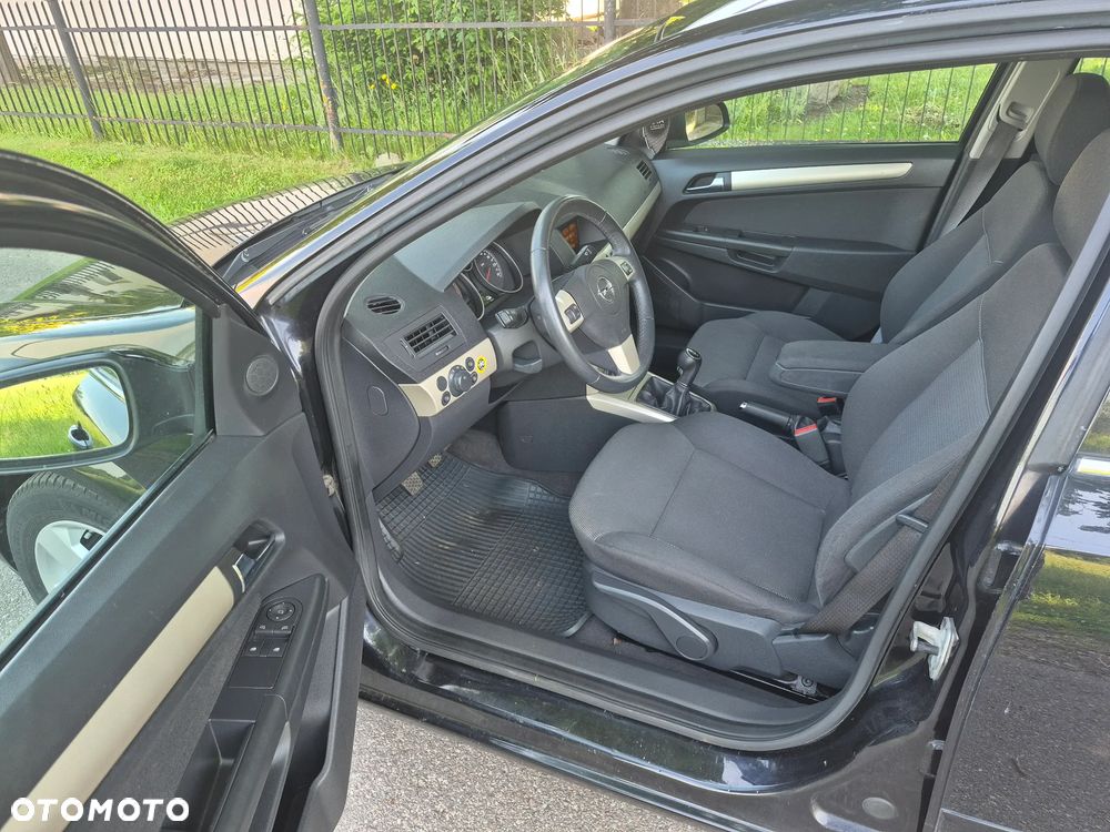 Opel Astra 1.6 Comfort / Cool - 19