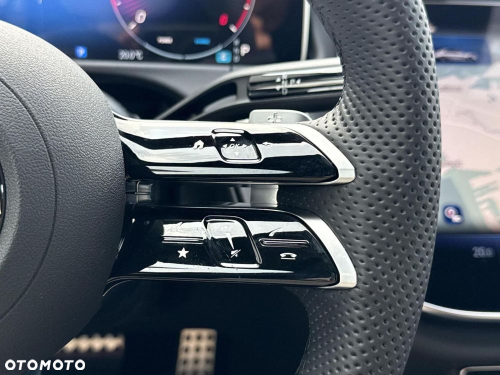 Mercedes-Benz Klasa E - 22