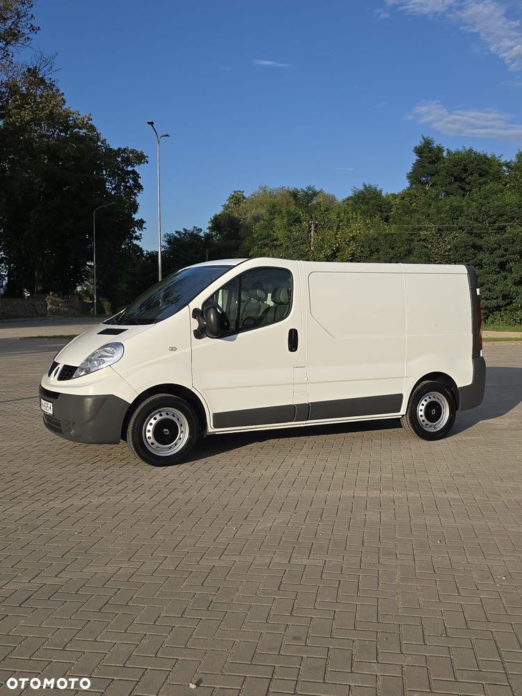 Renault Trafic - 2