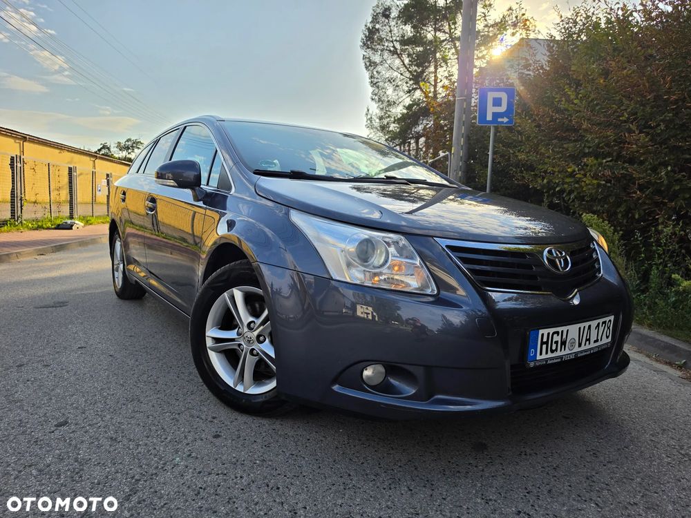 Toyota Avensis 1.8 Comfort - 2