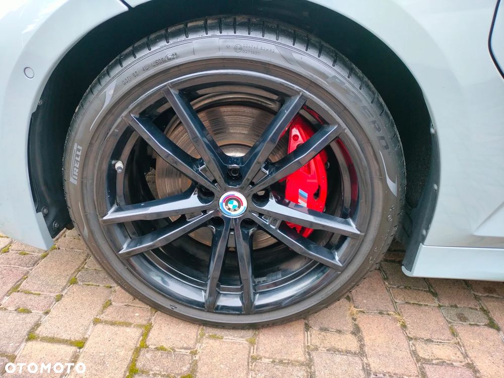 BMW Seria 3 330e M Sport - 29