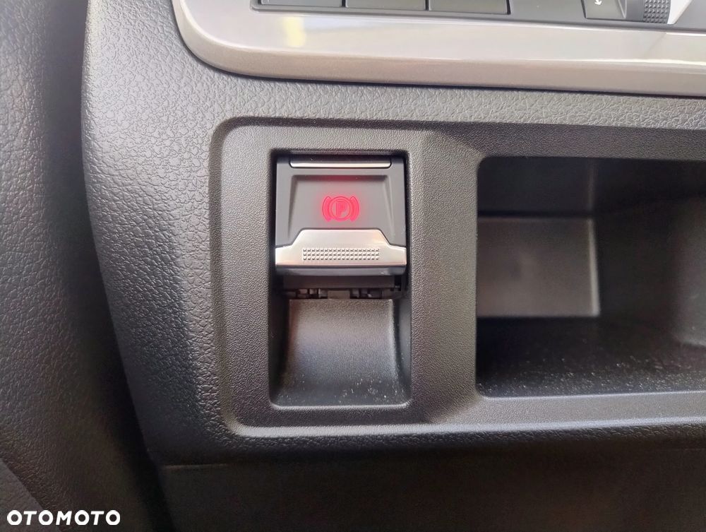 Citroën SpaceTourer 2.2 BlueHDi XL Plus EAT8 - 16