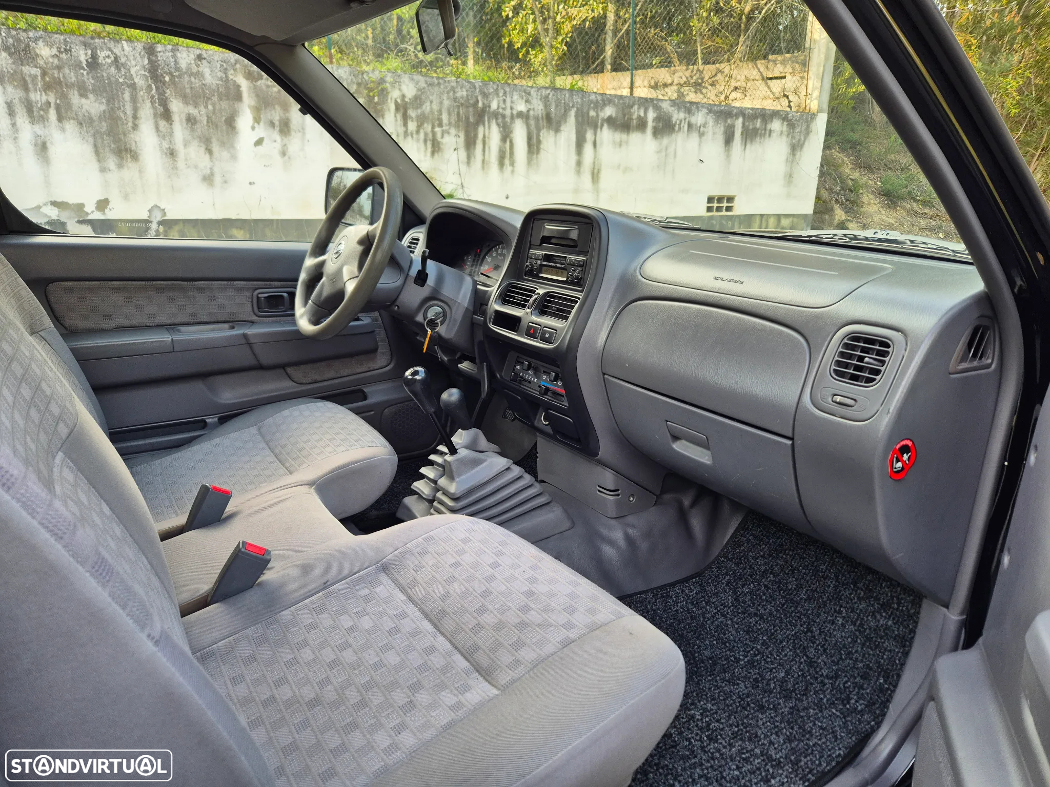 Nissan D22 Cab Simples 4X4 - 8