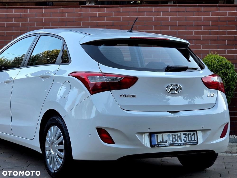 Hyundai i30 1.6 Fifa World Cup Edition - 23