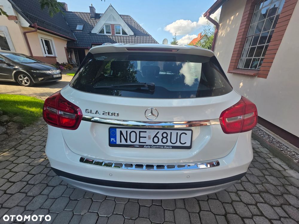 Mercedes-Benz GLA - 5