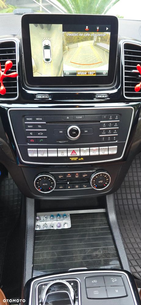 Mercedes-Benz GLE - 39