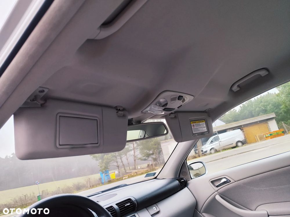Mercedes-Benz Klasa C - 23