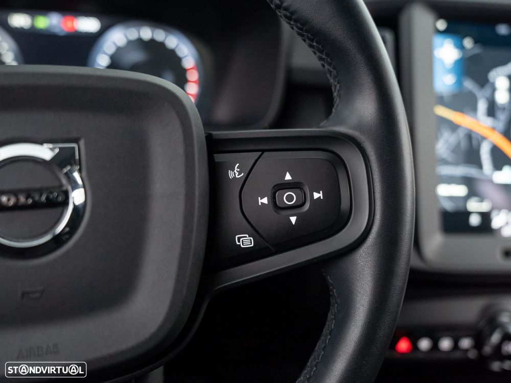 Volvo XC 40 1.5 T2 Momentum Core - 21