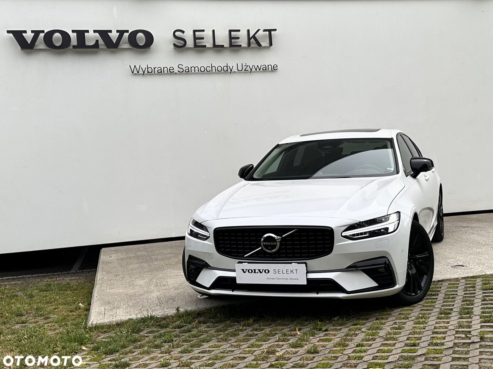 Volvo S90 - 2