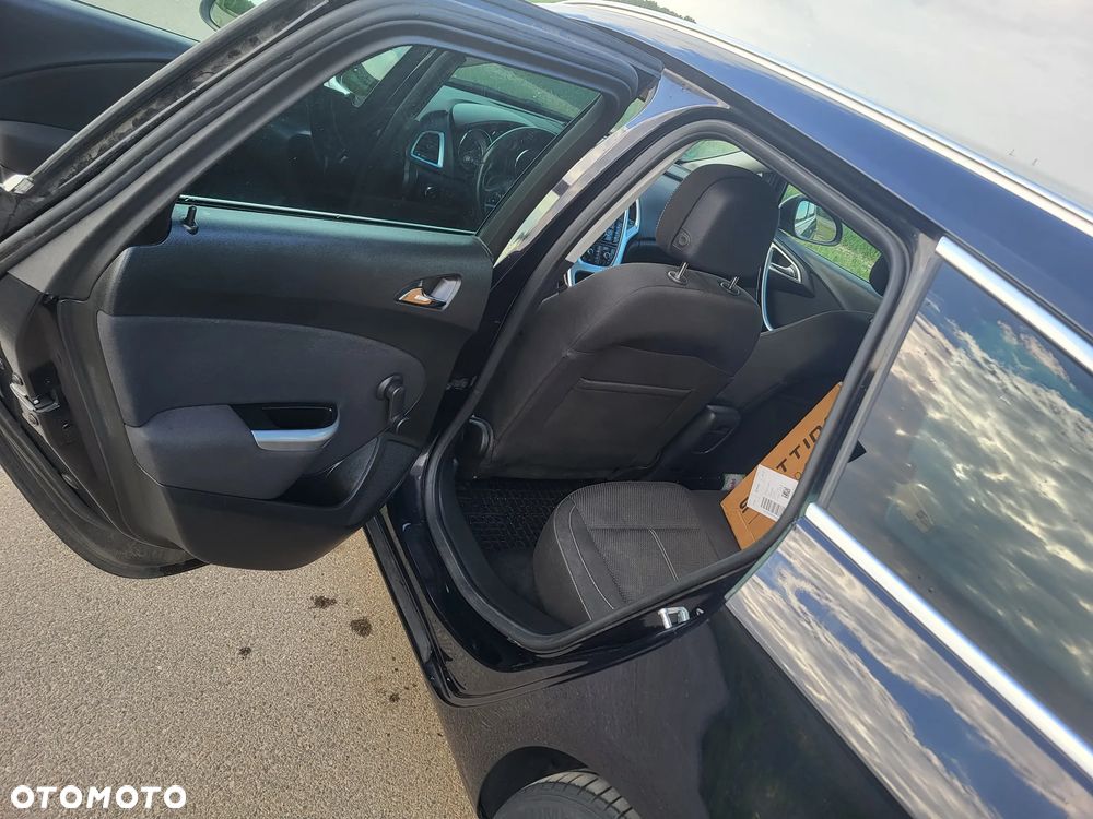 Opel Astra 1.4 Turbo Sports Tourer - 10