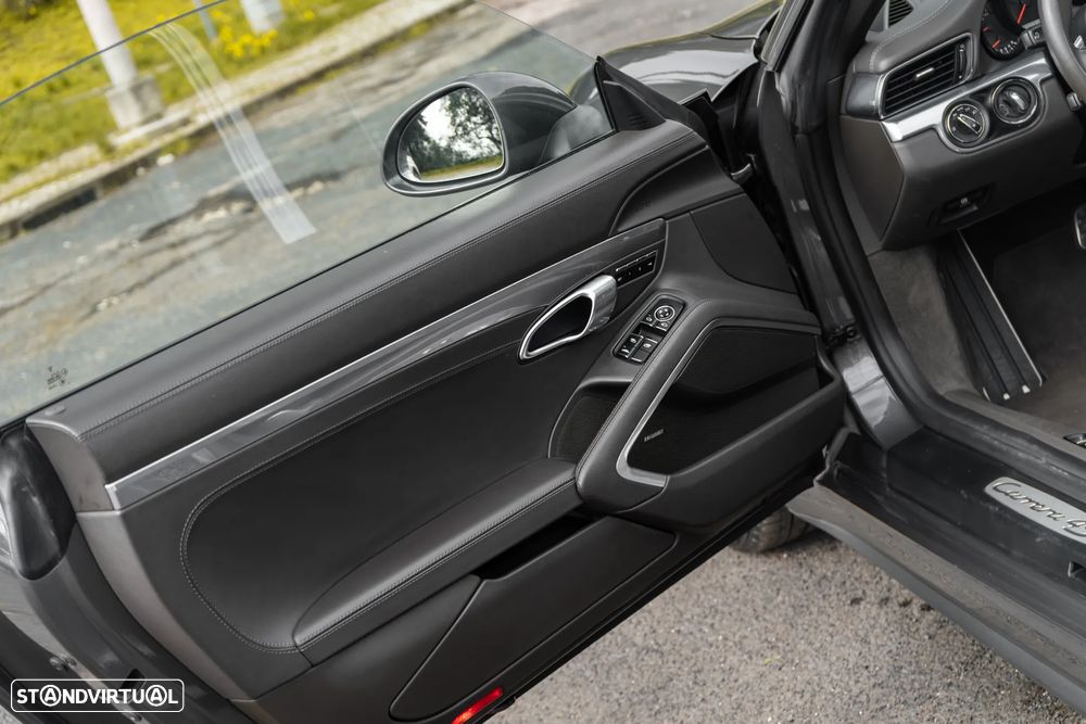 Porsche 911 (991) Carrera 4 S PDK - 12