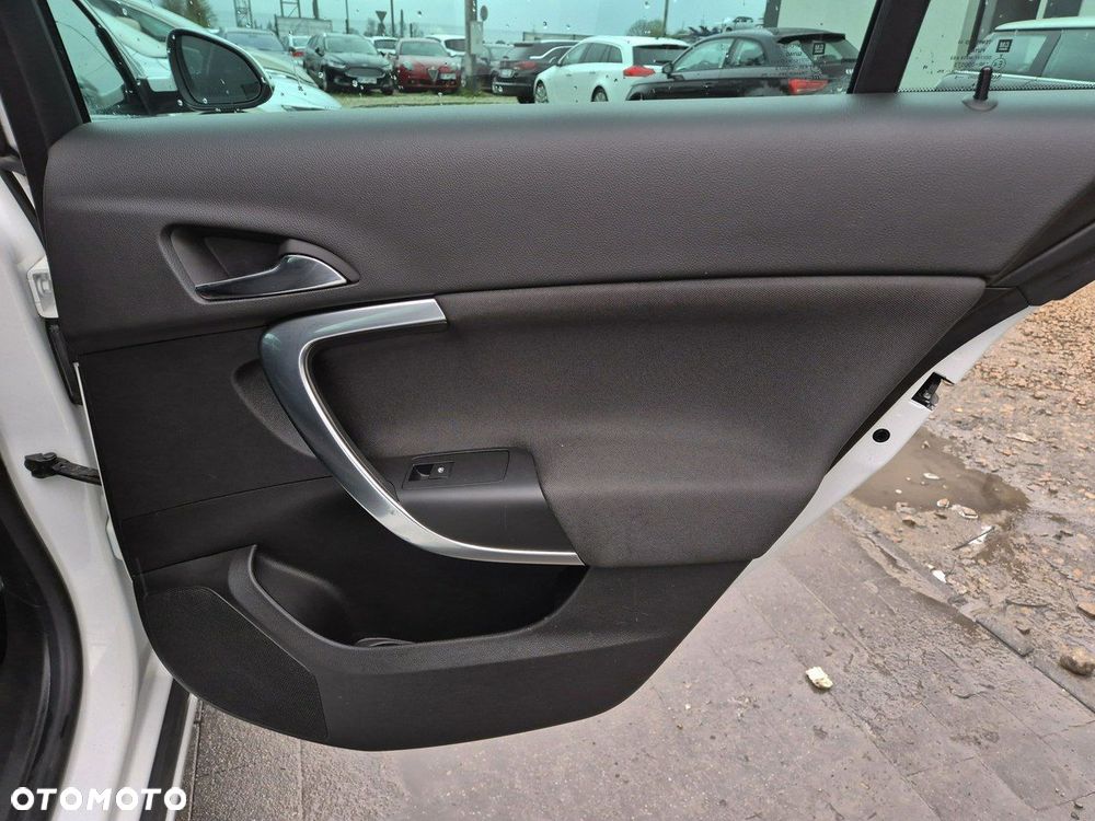 Opel Insignia - 21