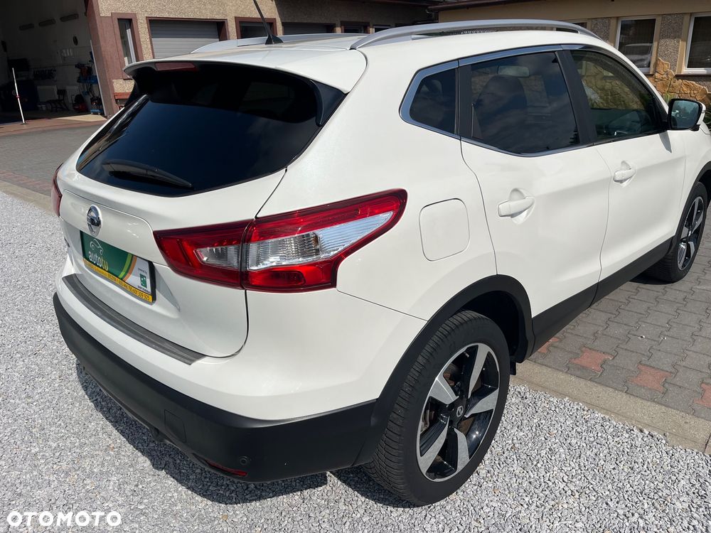 Nissan Qashqai 1.2 DIG-T N-Connecta Xtronic EU6 - 3