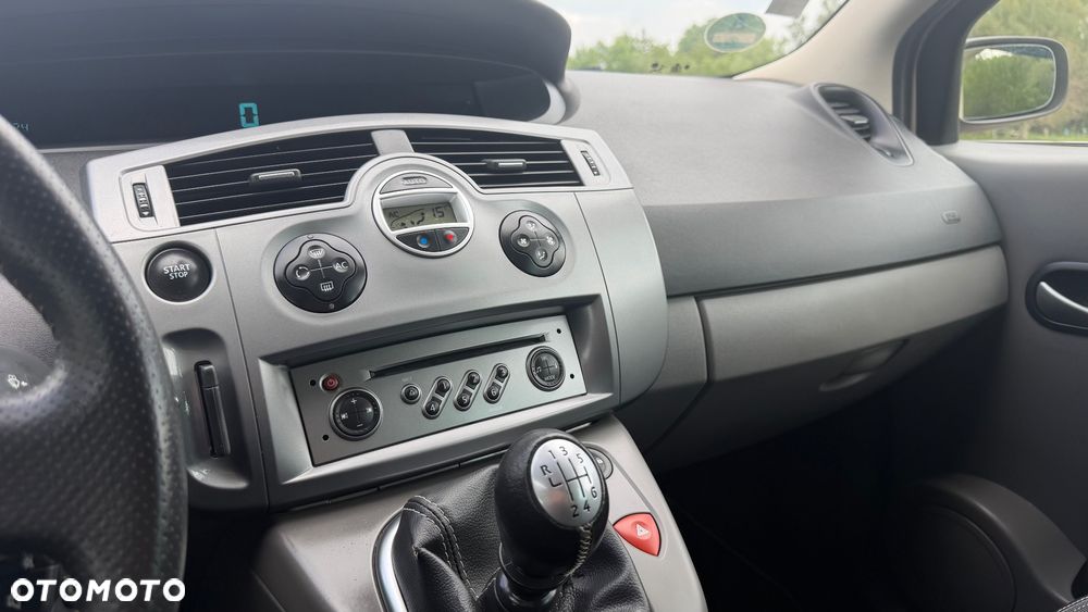 Renault Scenic 1.6 16V Conquest - 16