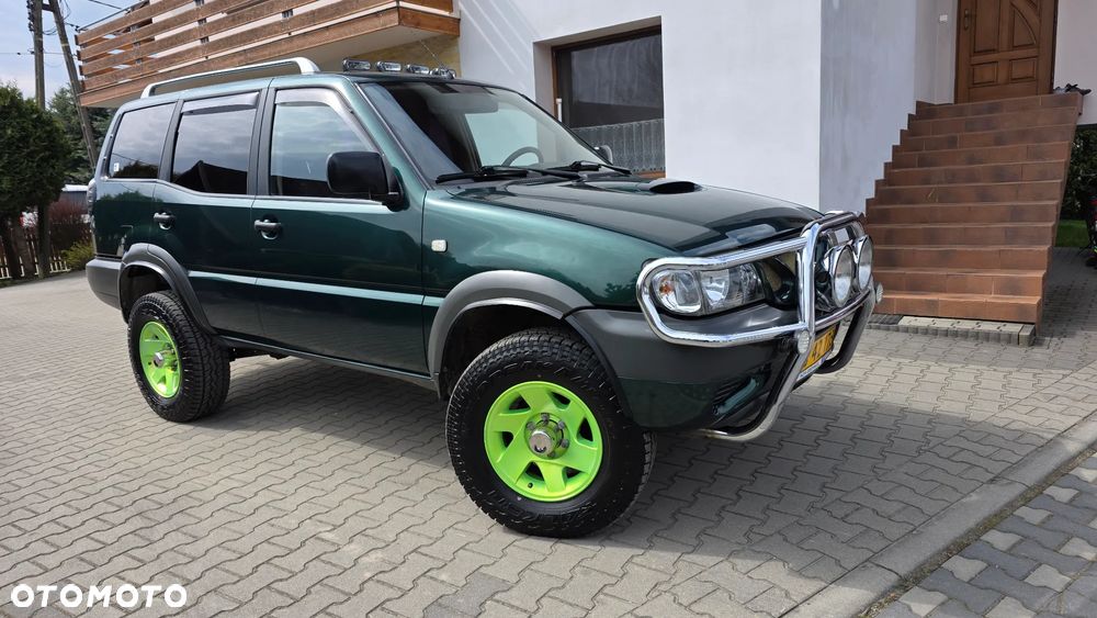 Nissan Terrano 2.7 TDi Comfort - 1