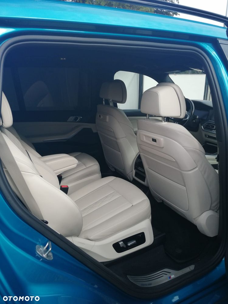 BMW X7 M50i sport - 10