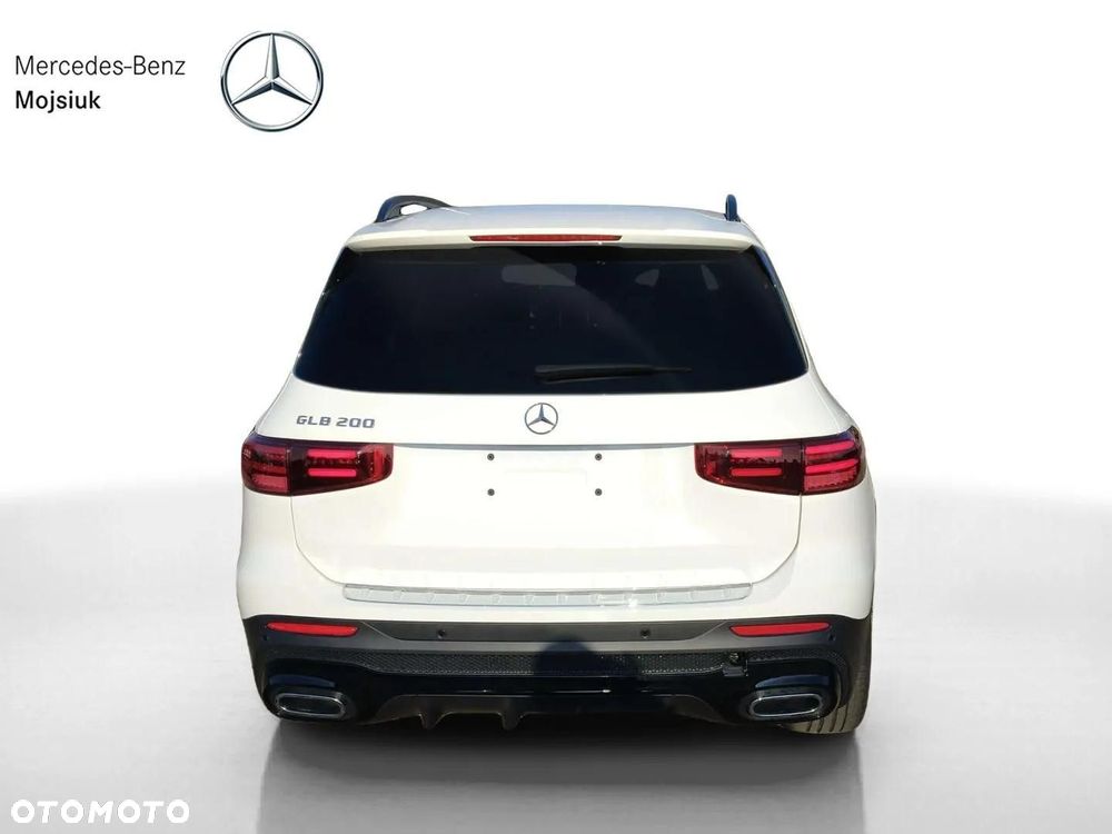 Mercedes-Benz GLB - 6