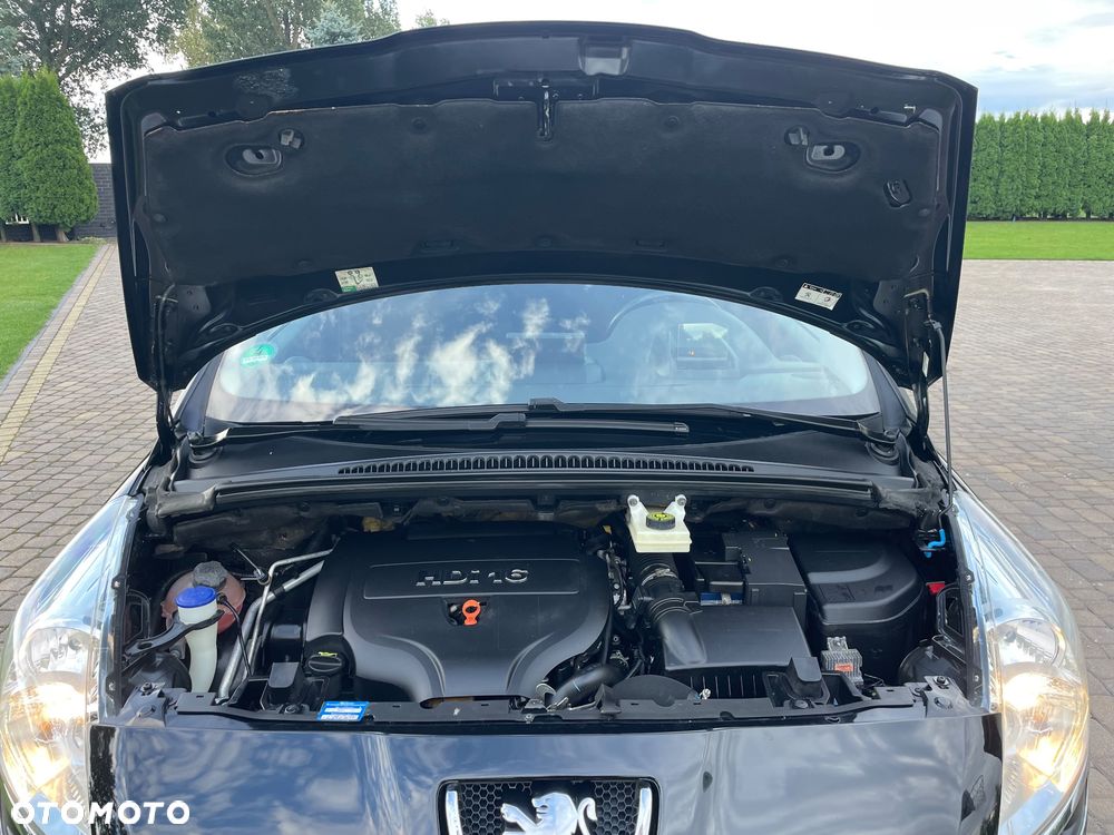 Peugeot 5008 HDI FAP 150 Family - 29